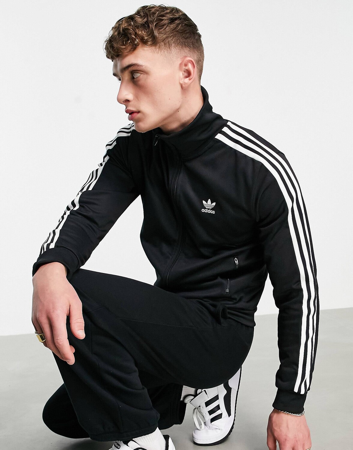 

Черная спортивная куртка adidas Originals Beckenbauer