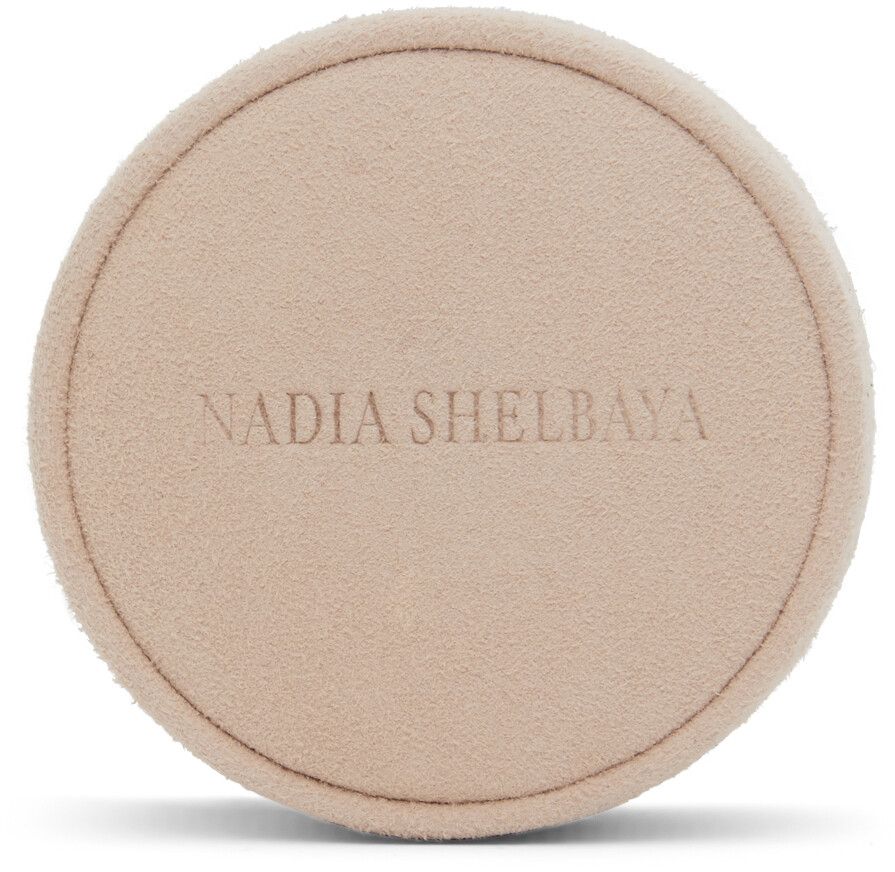 

Розовый замшевый футляр для колец Nadia Shelbaya