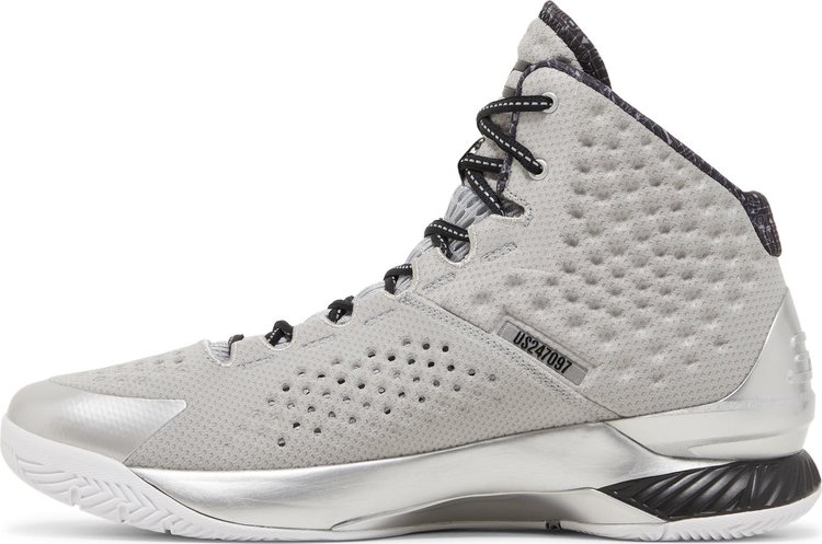 Under armour curry shop 1 black women