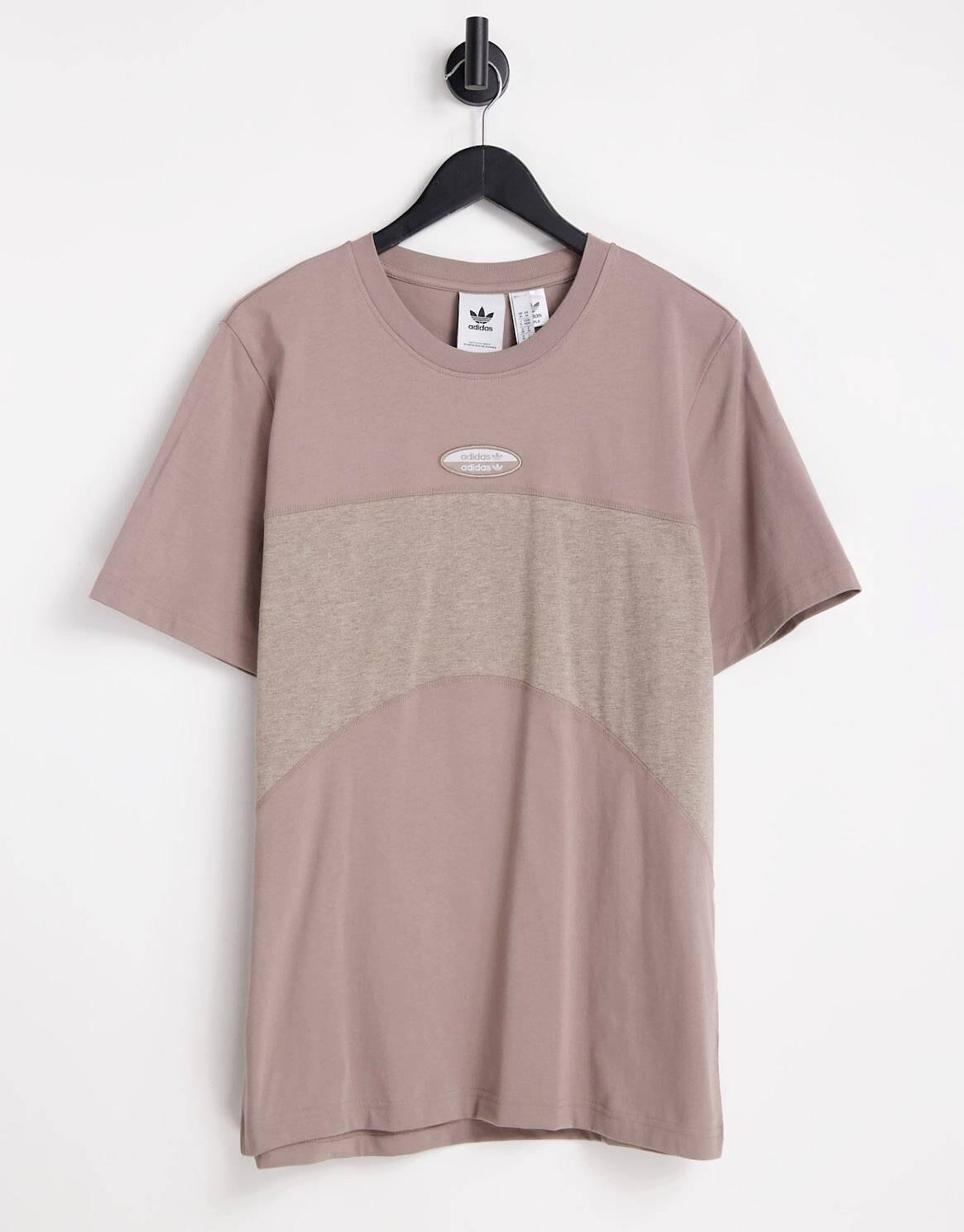 

Мелово-коричневая футболка с контрастными вставками из ткани adidas Originals RYV