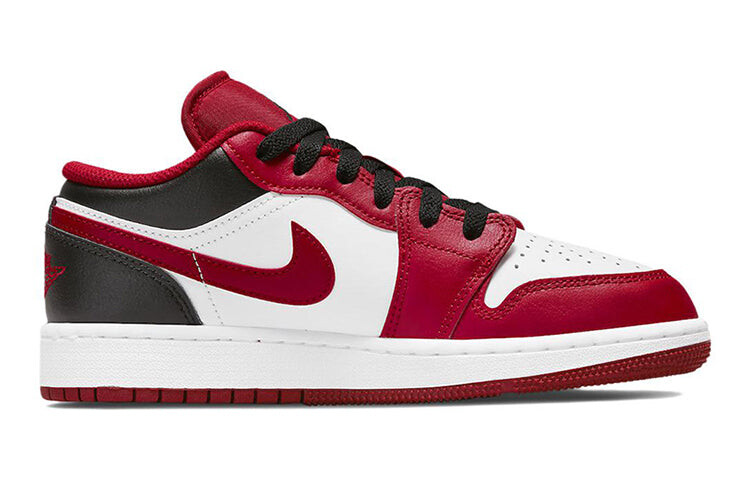 

Кроссовки Air Jordan 1 Low