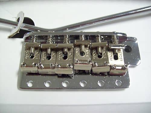 Оригинальный Fender '62 Reissue Strat LEFTY Tremolo Assembly, 099-2049-002 - фото