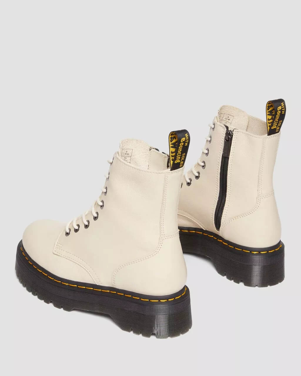 Ботинки Dr. Martens Jadon Boot Pisa Leather Platforms, бежевый – купить сдоставкой из-за рубежа через платформу «CDEK.Shopping»