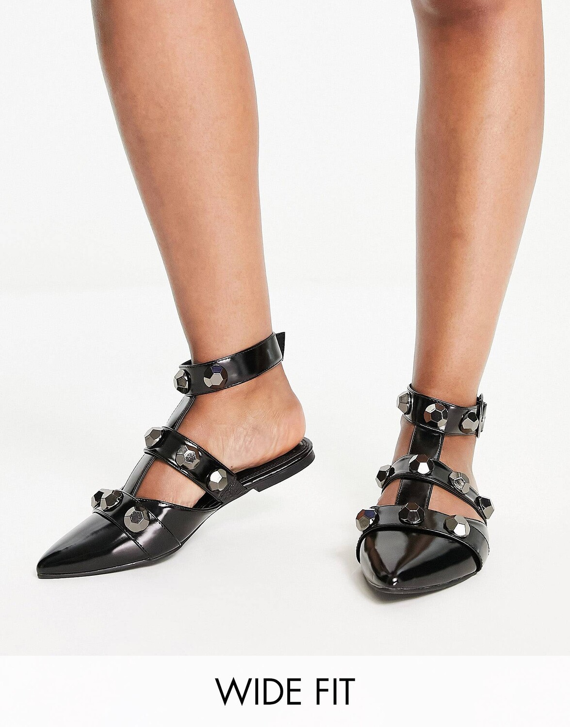 

Черные лакированные балетки широкого кроя Lorina с заклепками ASOS DESIGN