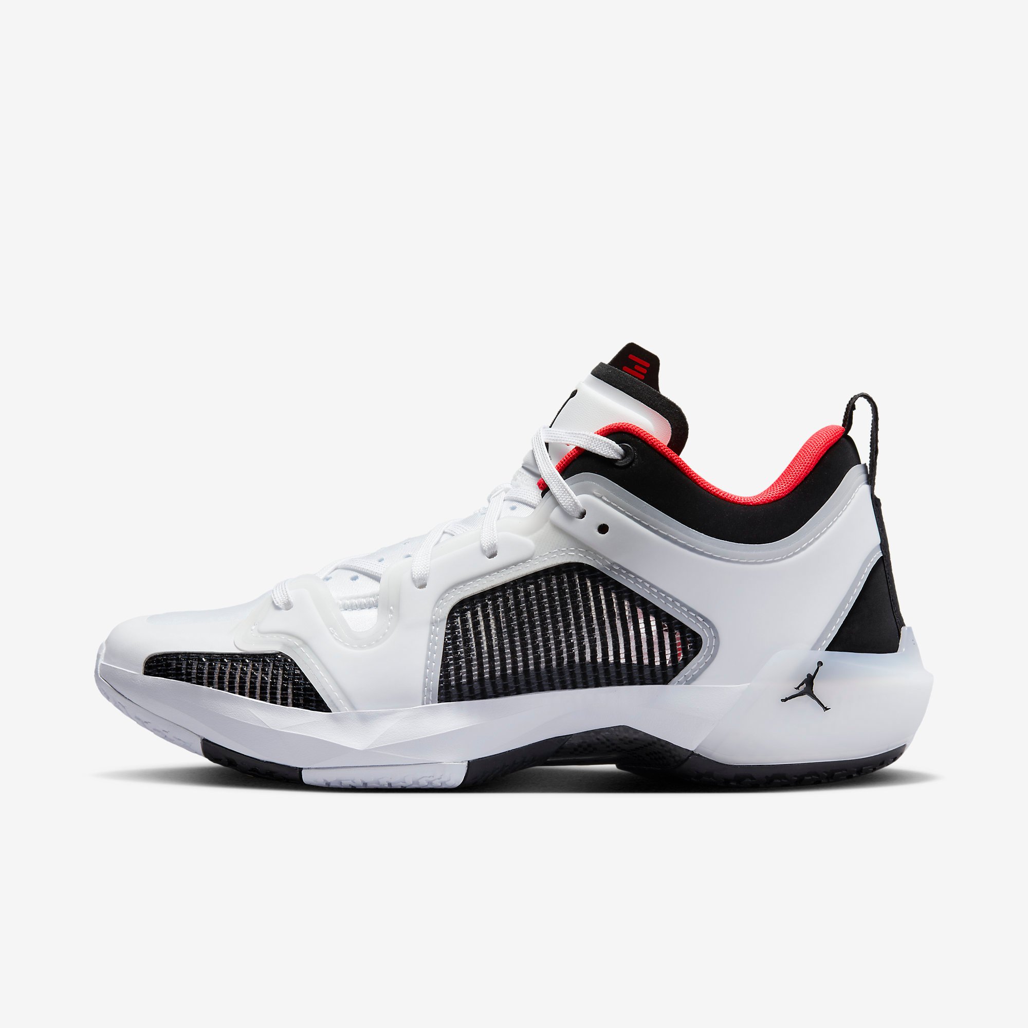 Кроссовки Nike Air Jordan 37 Low PF, белыйчерный – купить по выгодным  ценам с доставкой из-за рубежа через сервис «CDEK.Shopping»