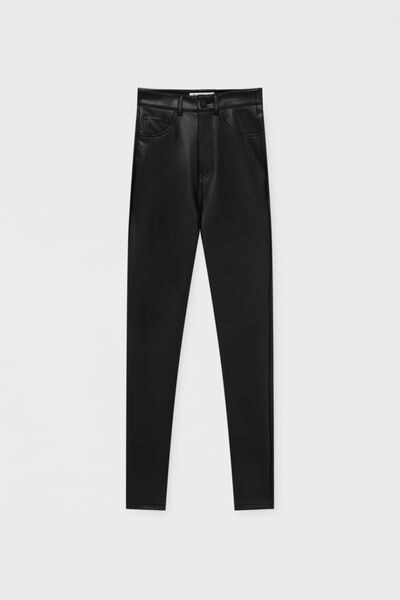 

Узкие брюки из искусственной кожи PULL&BEAR