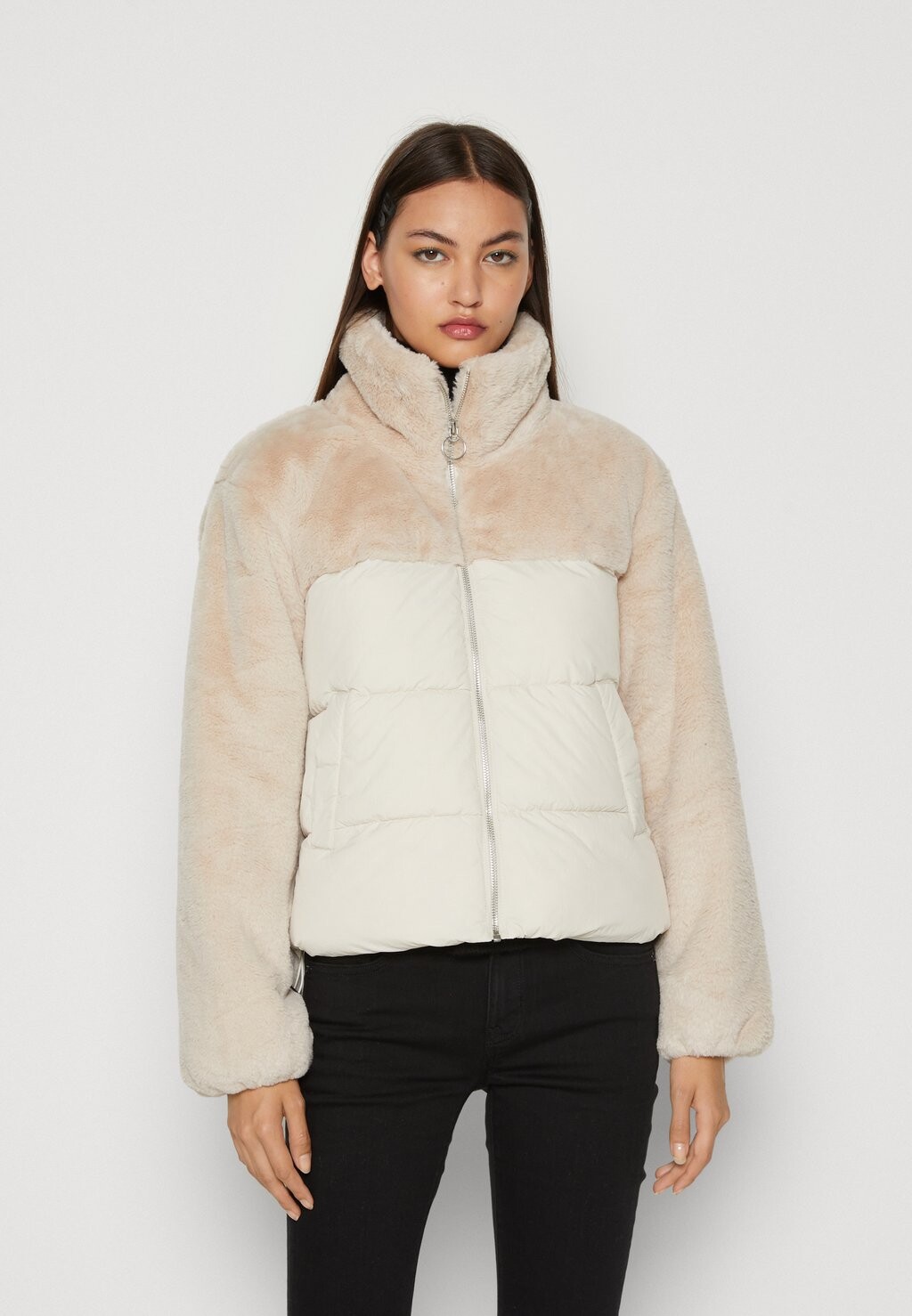 

Зимняя куртка ONLY ONLWANJA PUFFER MIX JACKET, цвет moonbeam