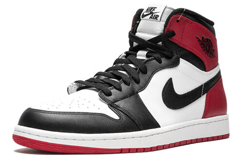 

Кроссовки Jordan 1 Retro с черным носком