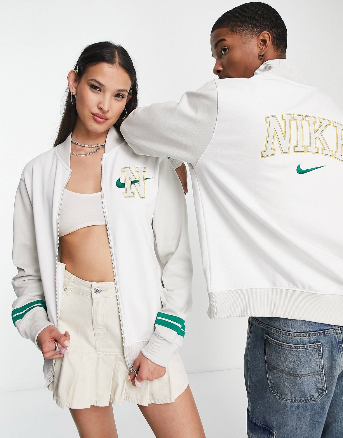 

Бело-зеленая университетская куртка унисекс в стиле ретро Nike