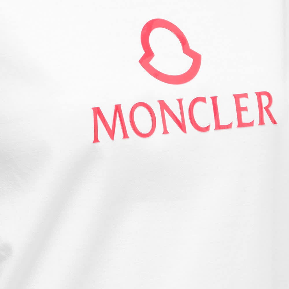 Логотип монклер. Монклер лого. moncler бренд. moncler футболка. футболка монклер мужская.