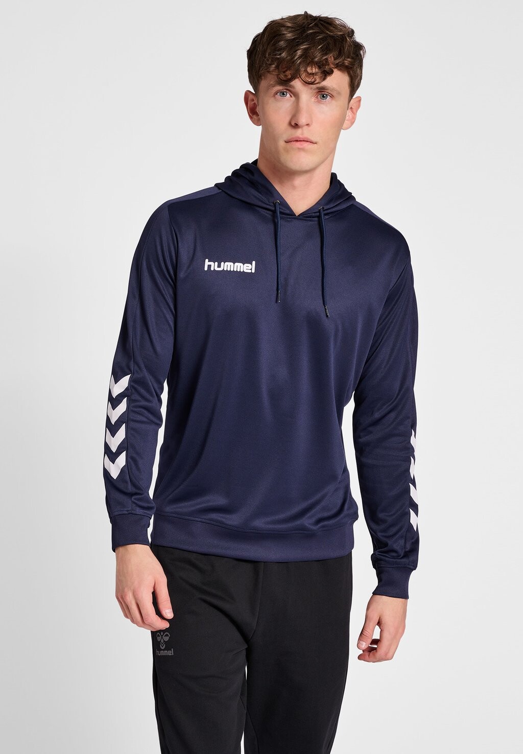 

Толстовка Hummel