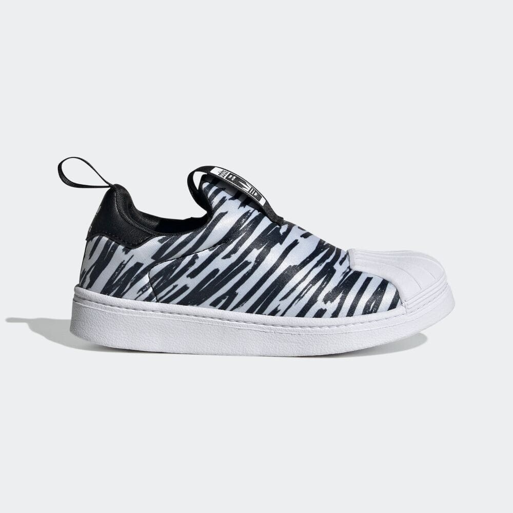 

Кроссовки Adidas SST 360