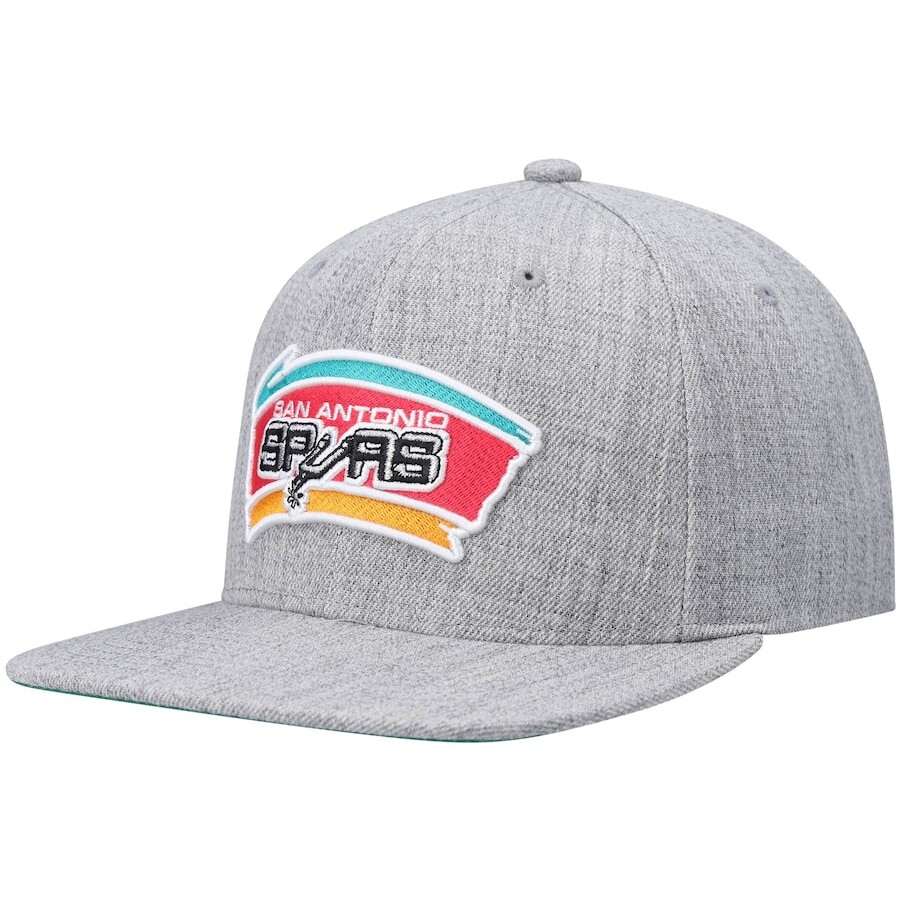 

Бейсболка Mitchell & Ness San Antonio Spurs, серый