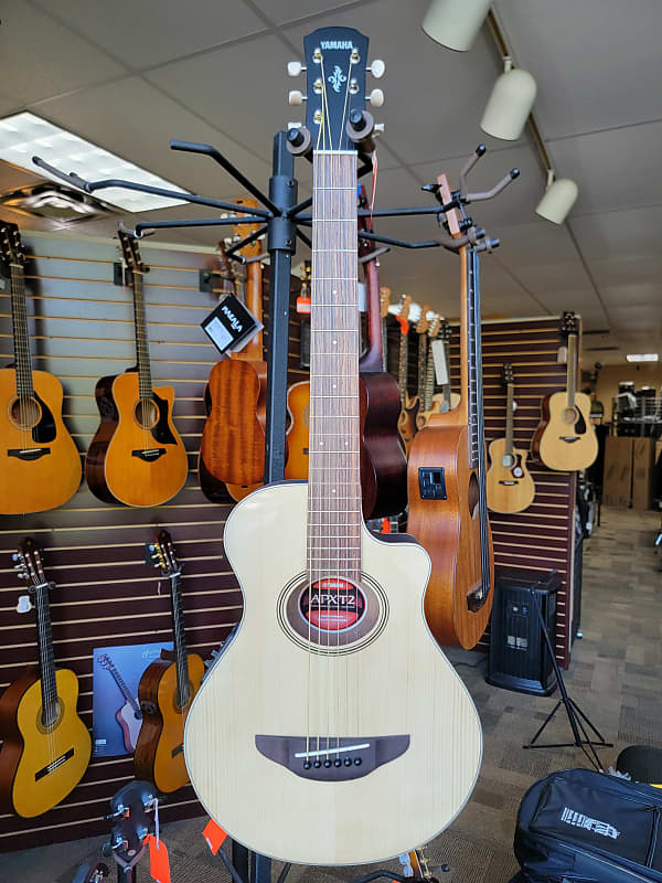 Акустическая гитара Yamaha APXT2 Acoustic Guitar - Natural акустическая гитара yamaha f1hc acoustic guitar package