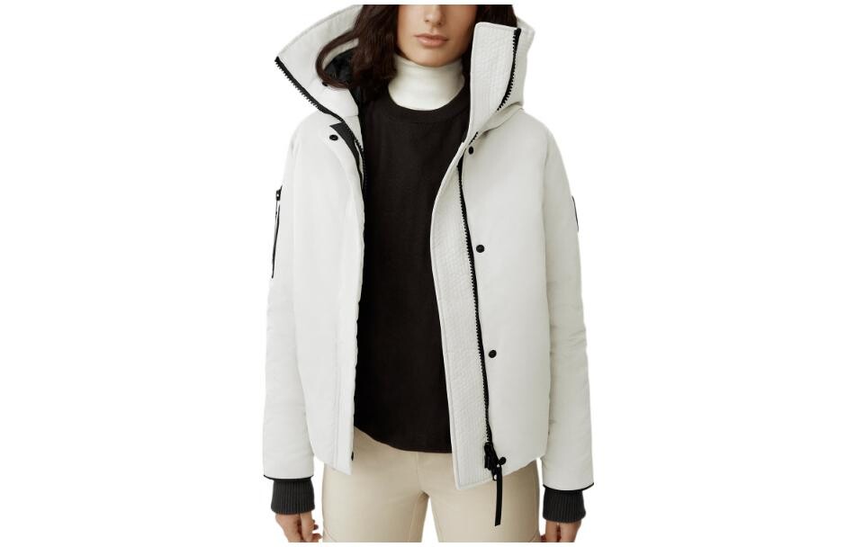 

Женский пуховик Canada Goose, цвет beichenbai