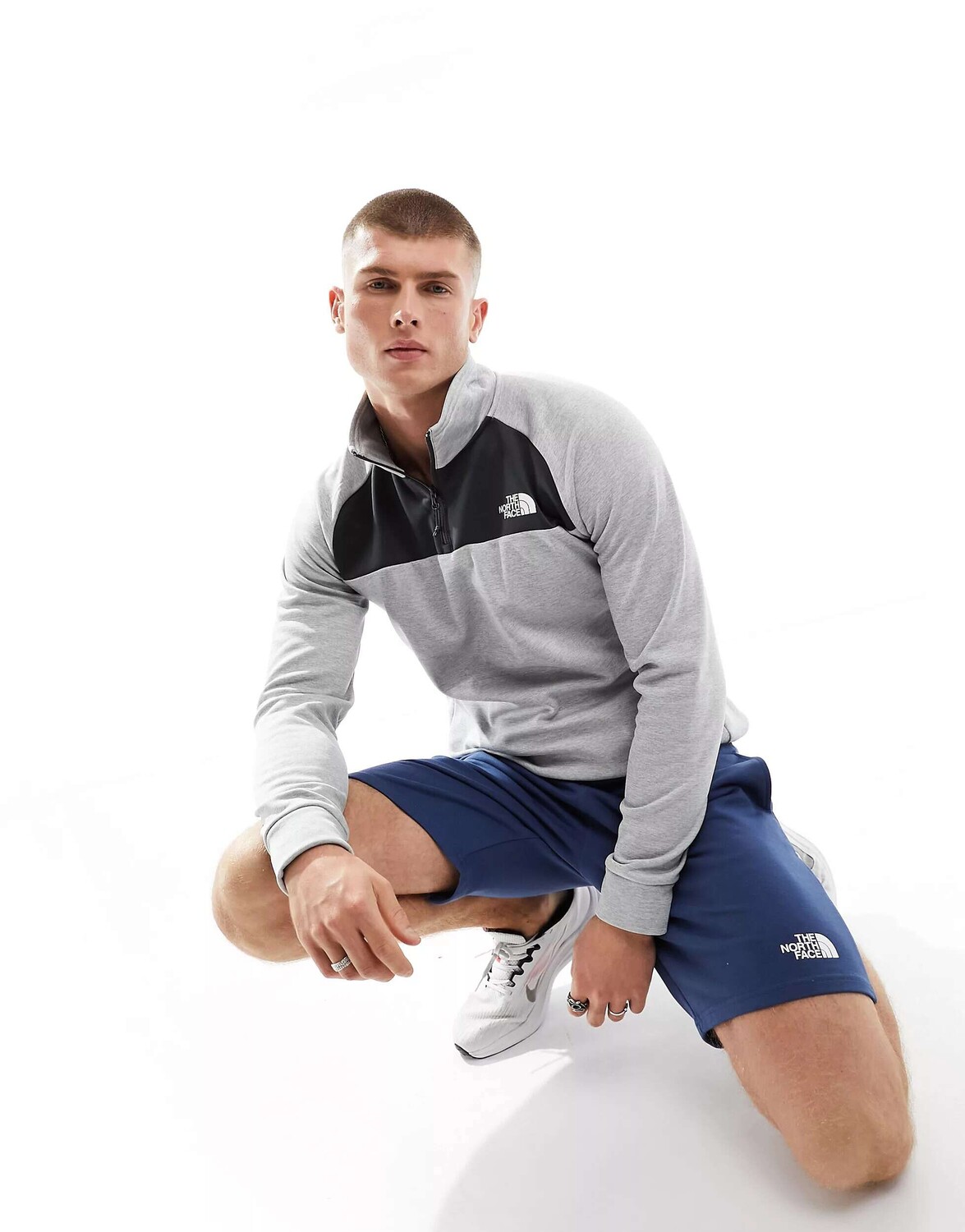 

Серый флисовый флис на молнии 1/4 The North Face Training Reaxion