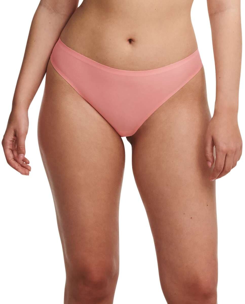 

Бесшовные стринги Soft Stretch с эффектом второй кожи. Chantelle, коралл