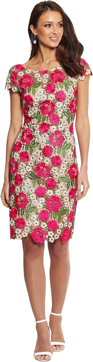 

Платье XSCAPE Short Sleeve Embroidered Lace Sheath, цвет Fuchsia/Nude