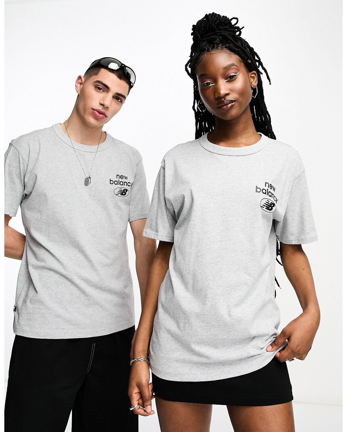 

Серая футболка с логотипом New Balance Essentials, Серый