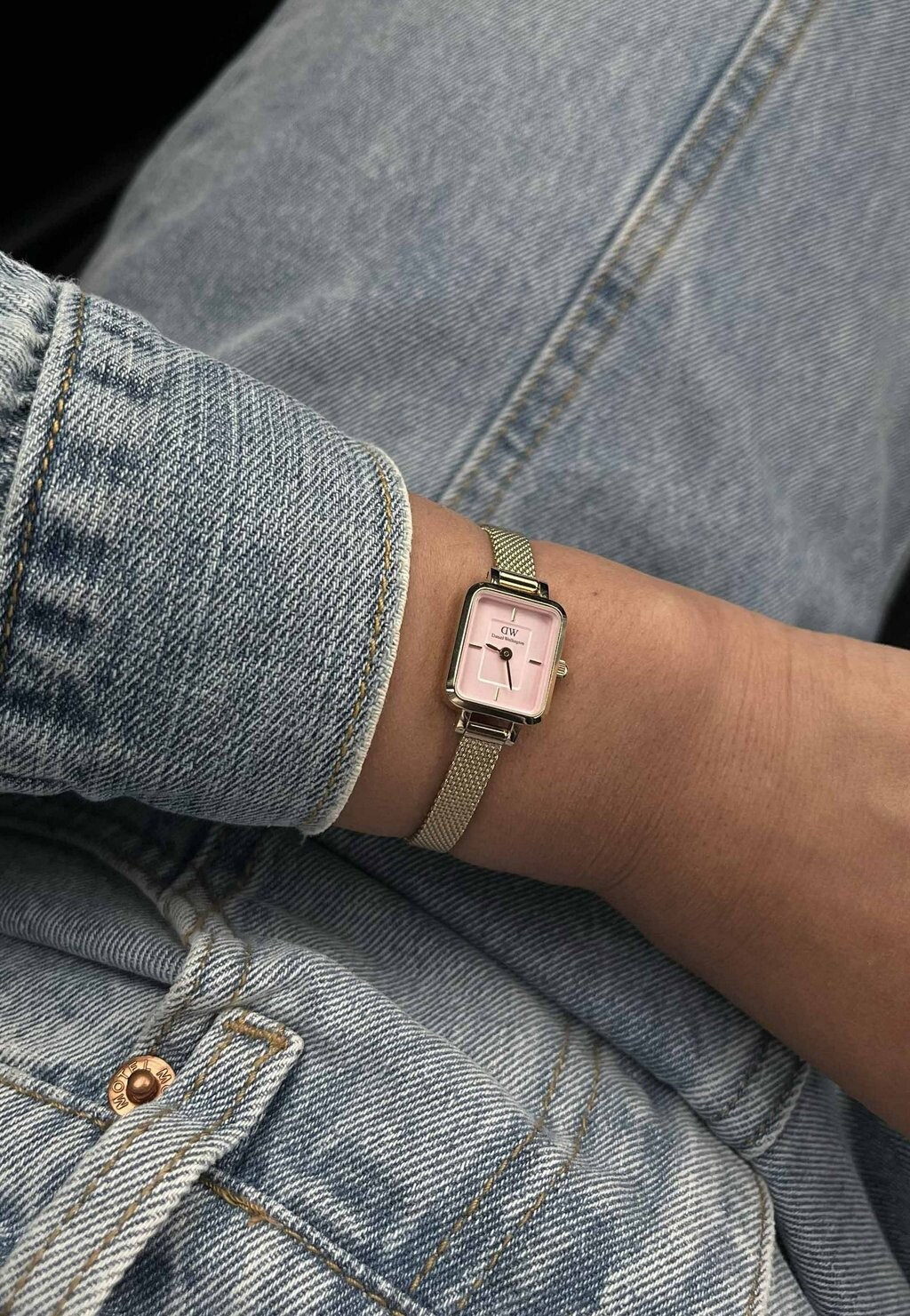 

Часы Quadro Mini Daniel Wellington, золотой