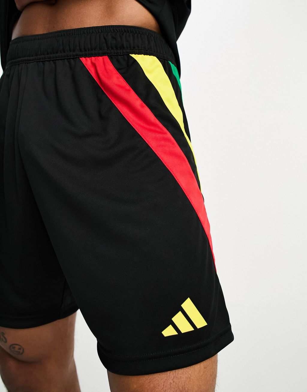 цена Черные шорты adidas Football Fortore 23