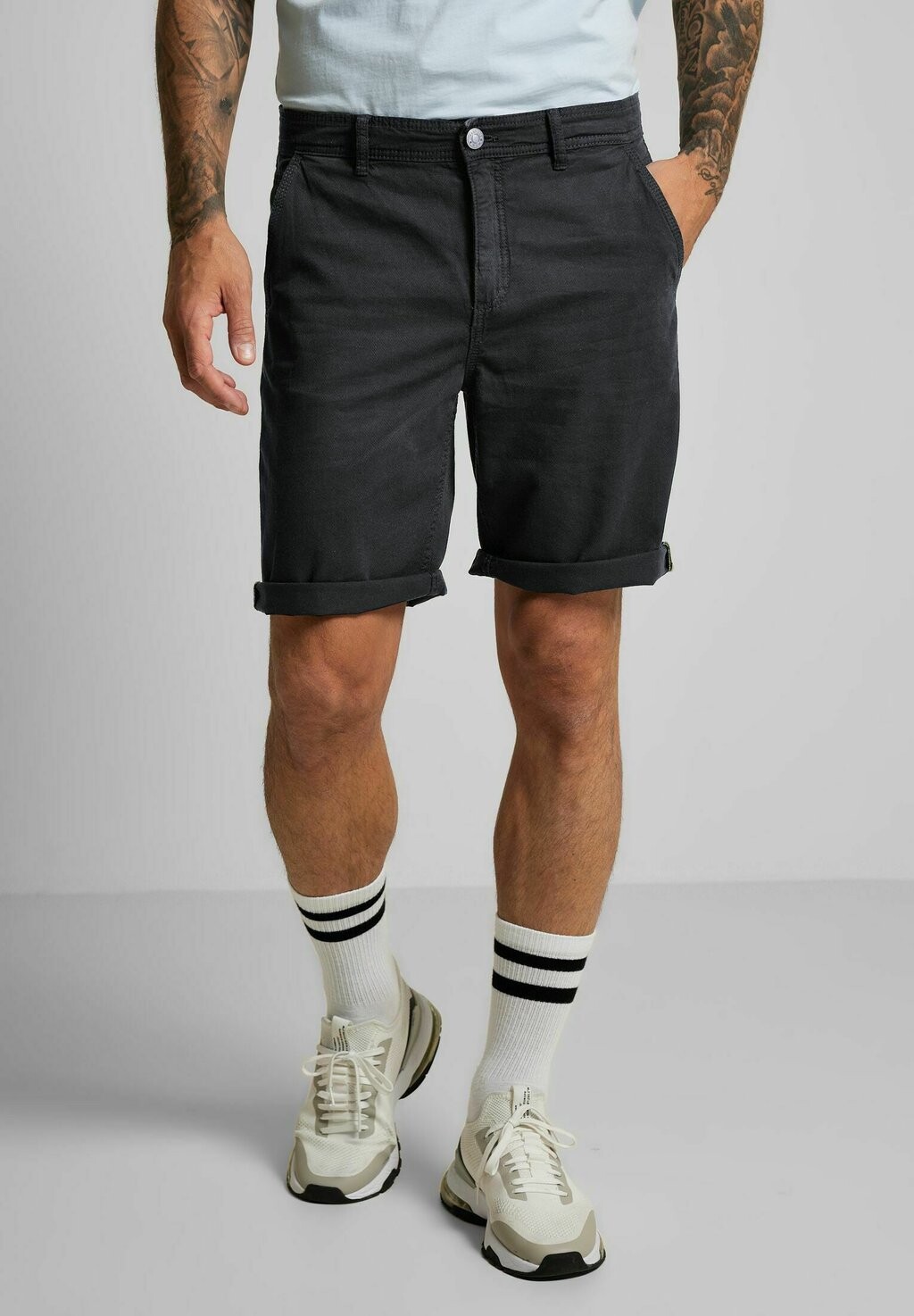 

Шорты REGULAR FIT Street One MEN, цвет blau