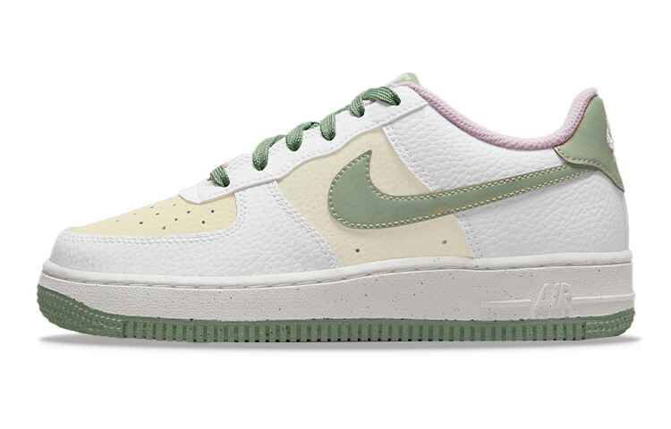 

Nike Air Force 1 Low Summit White Honeydew (GS)
