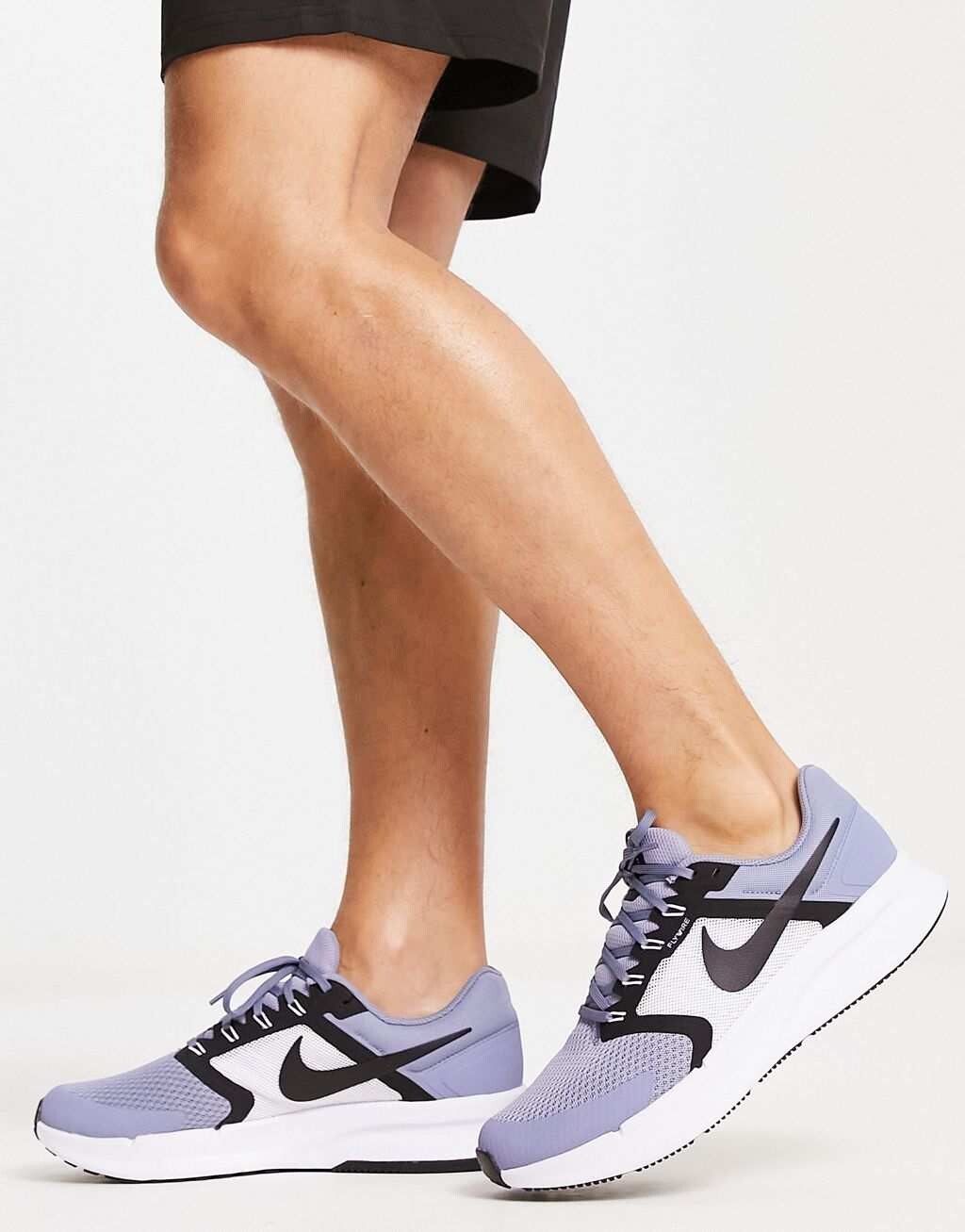 

Серые и синие кроссовки Nike Running Run Swift 3