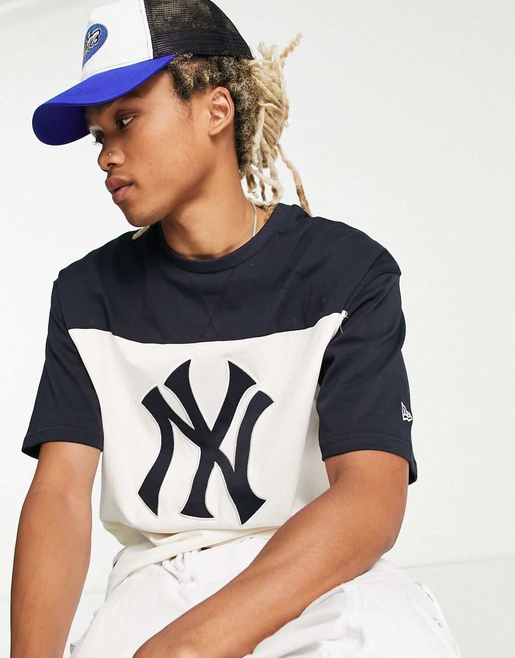 

Белая двухцветная футболка оверсайз New Era New York Yankees эксклюзивно для ASOS, Белый