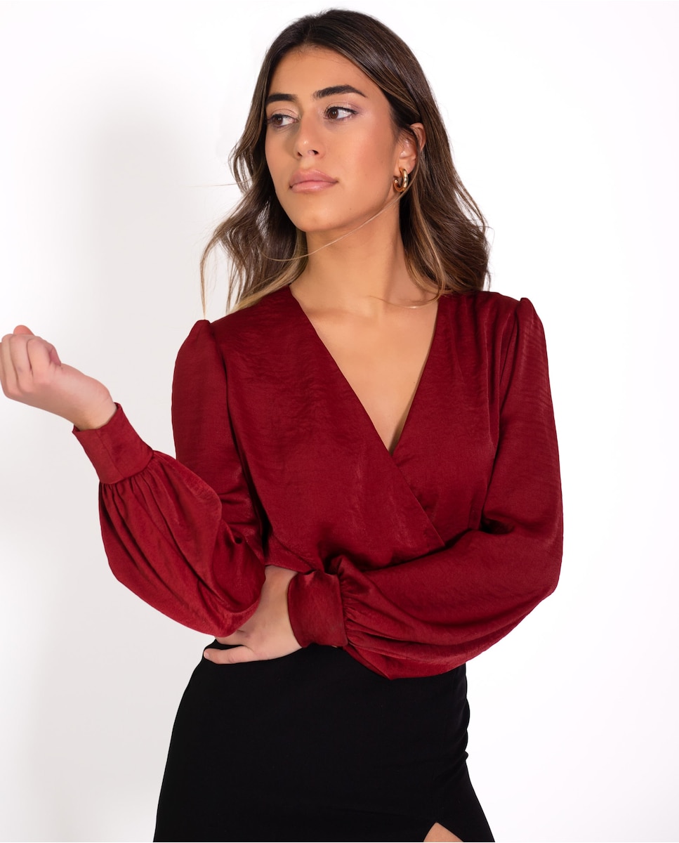 цена Женская блузка с атласным запахом The-Are, красный