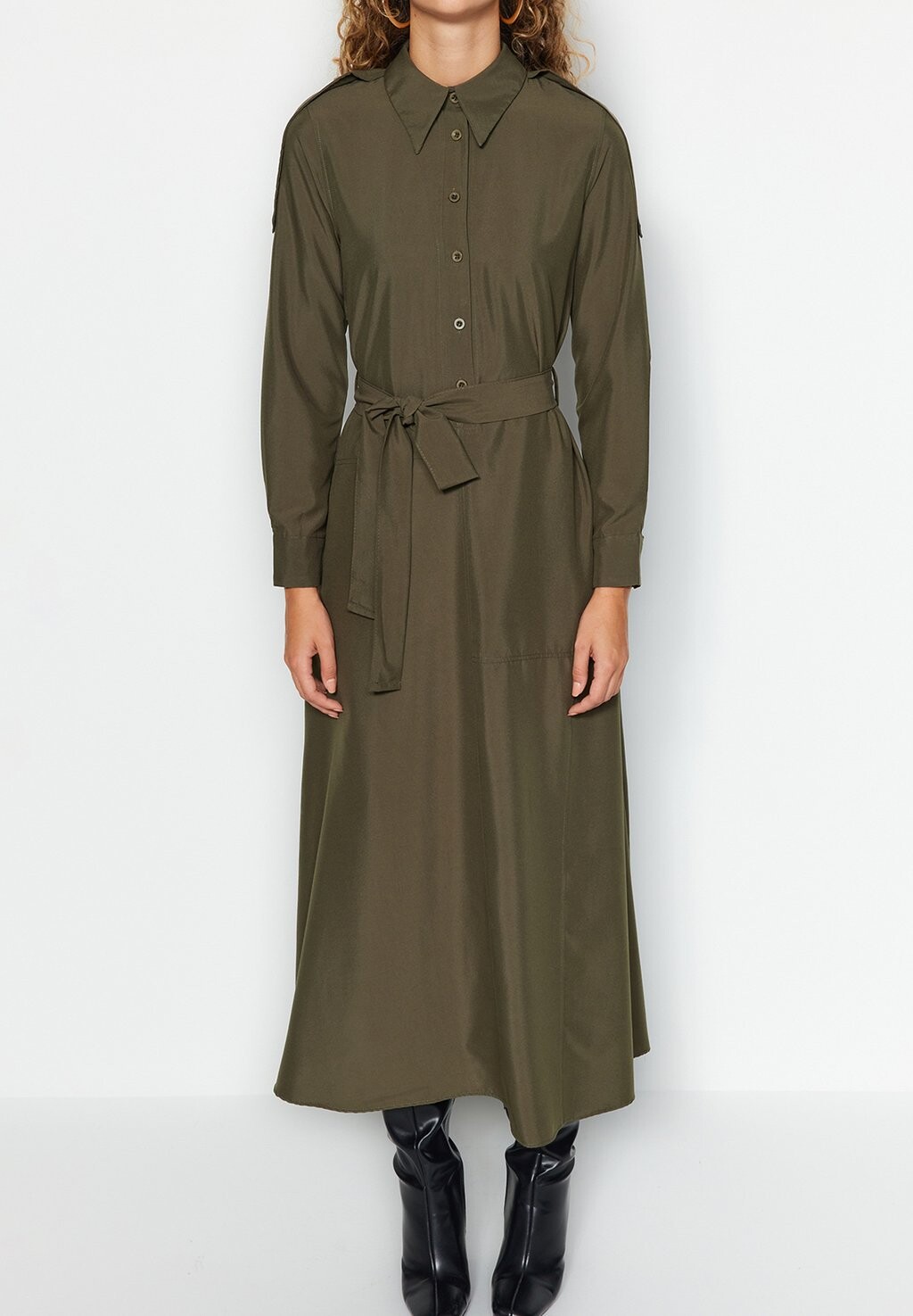 

Платье-блузка Trendyol Modest, цвет khaki