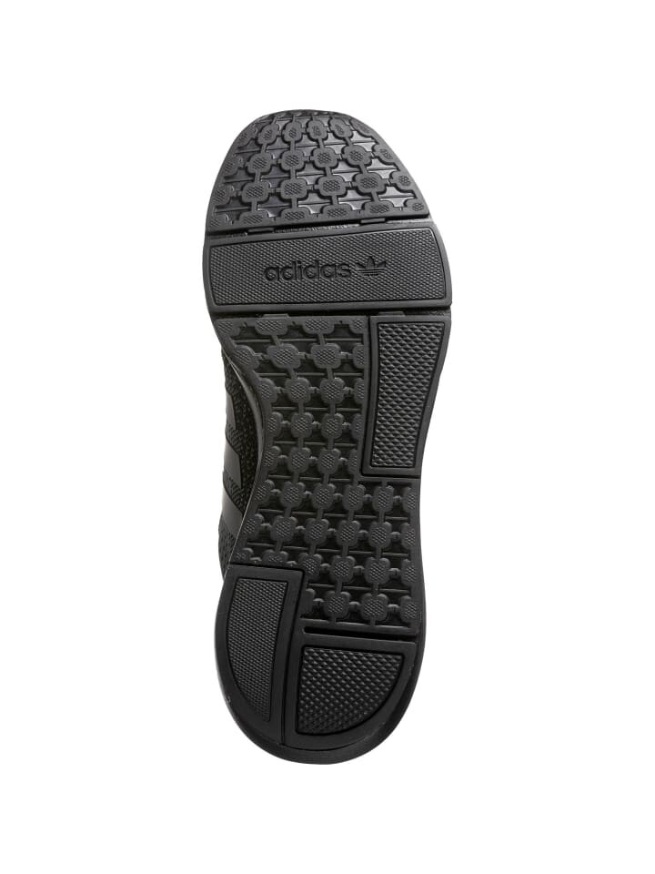 

Кроссовки на шнуровке adidas, цвет core black/core black/grey five