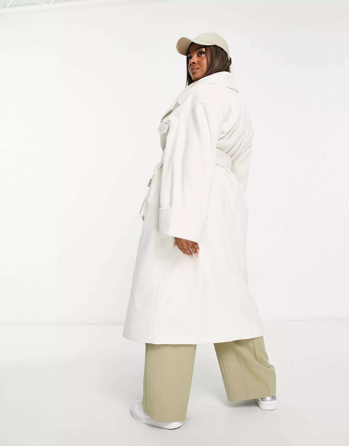 

Бесплатное пальто с карманами-карго ASOS DESIGN Curve