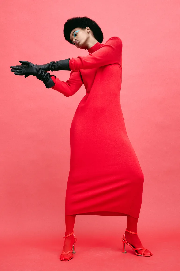 Облегающее платье с воротником-водолазкой H&M, красный