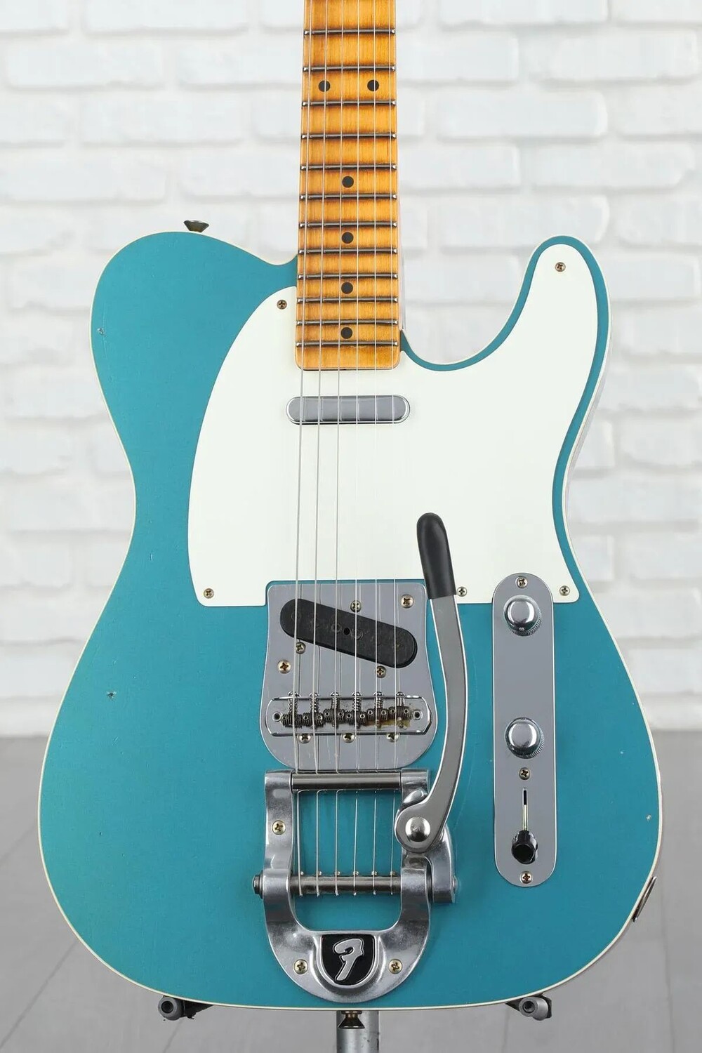

Новая ограниченная серия Fender Custom Shop Twisted Telecaster Journeyman Relic — Aged Ocean Turquoise