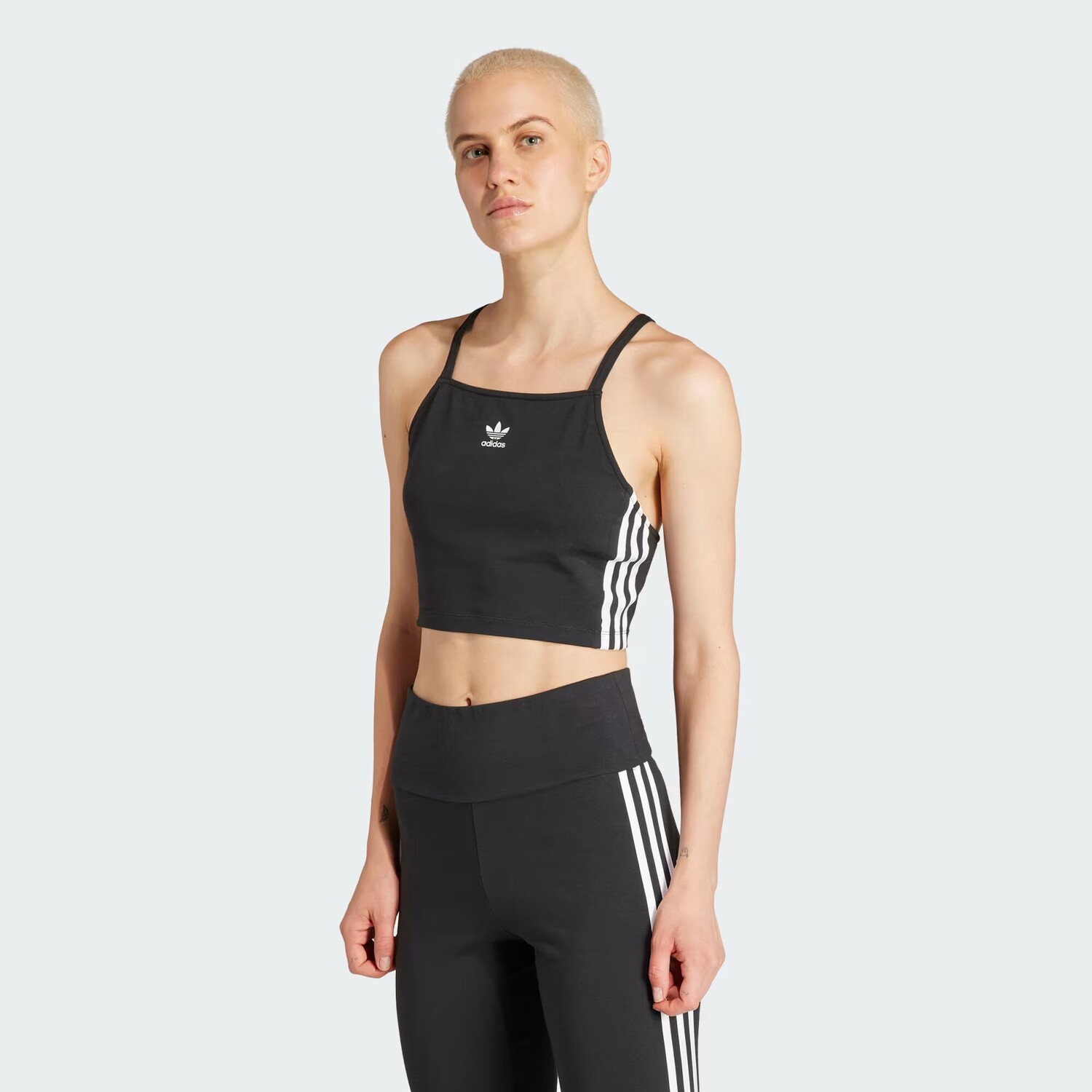

Укороченный топ Adicolor с 3 полосками Adidas, цвет Black