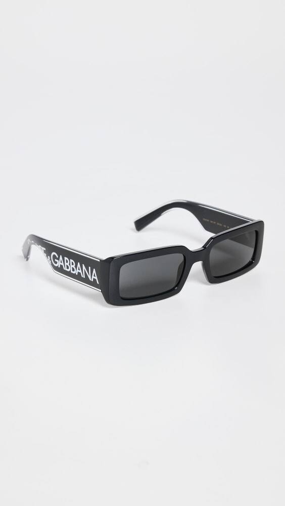 

Солнцезащитные очки Dolce & Gabbana Narrow Rectangle, черный