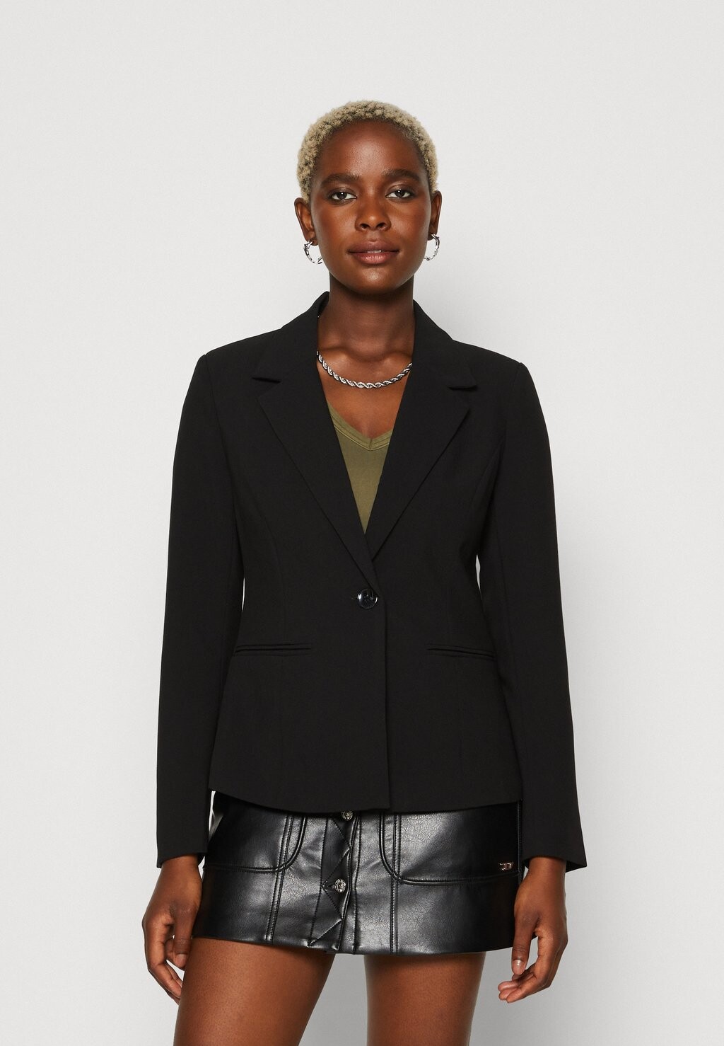 

Блейзер Vero Moda VMHAVEN SLIM FIT, черный
