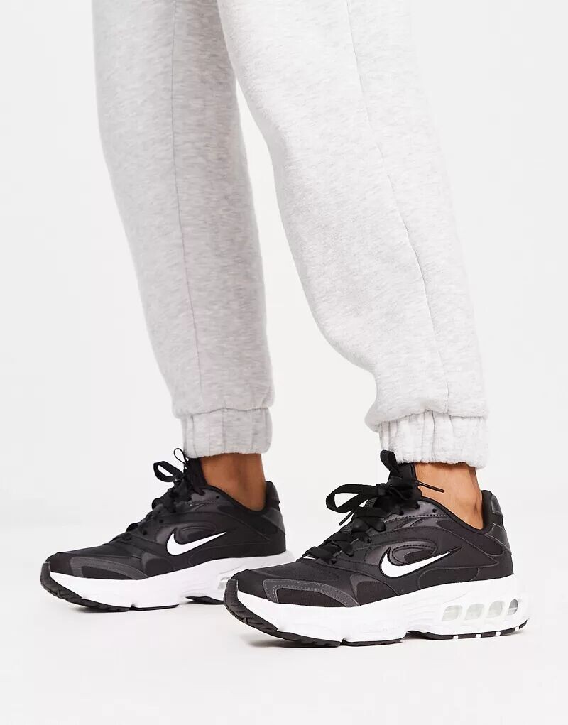 

Черные кроссовки Nike Zoom Air Fire