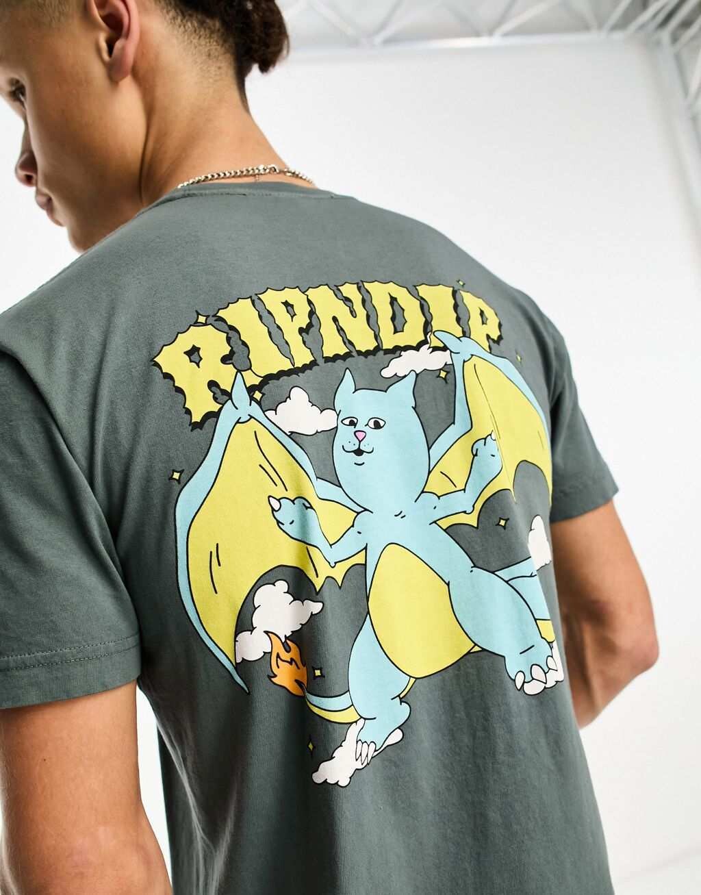 

Угольная футболка RIPNDIP charanerm с принтом на груди и спине