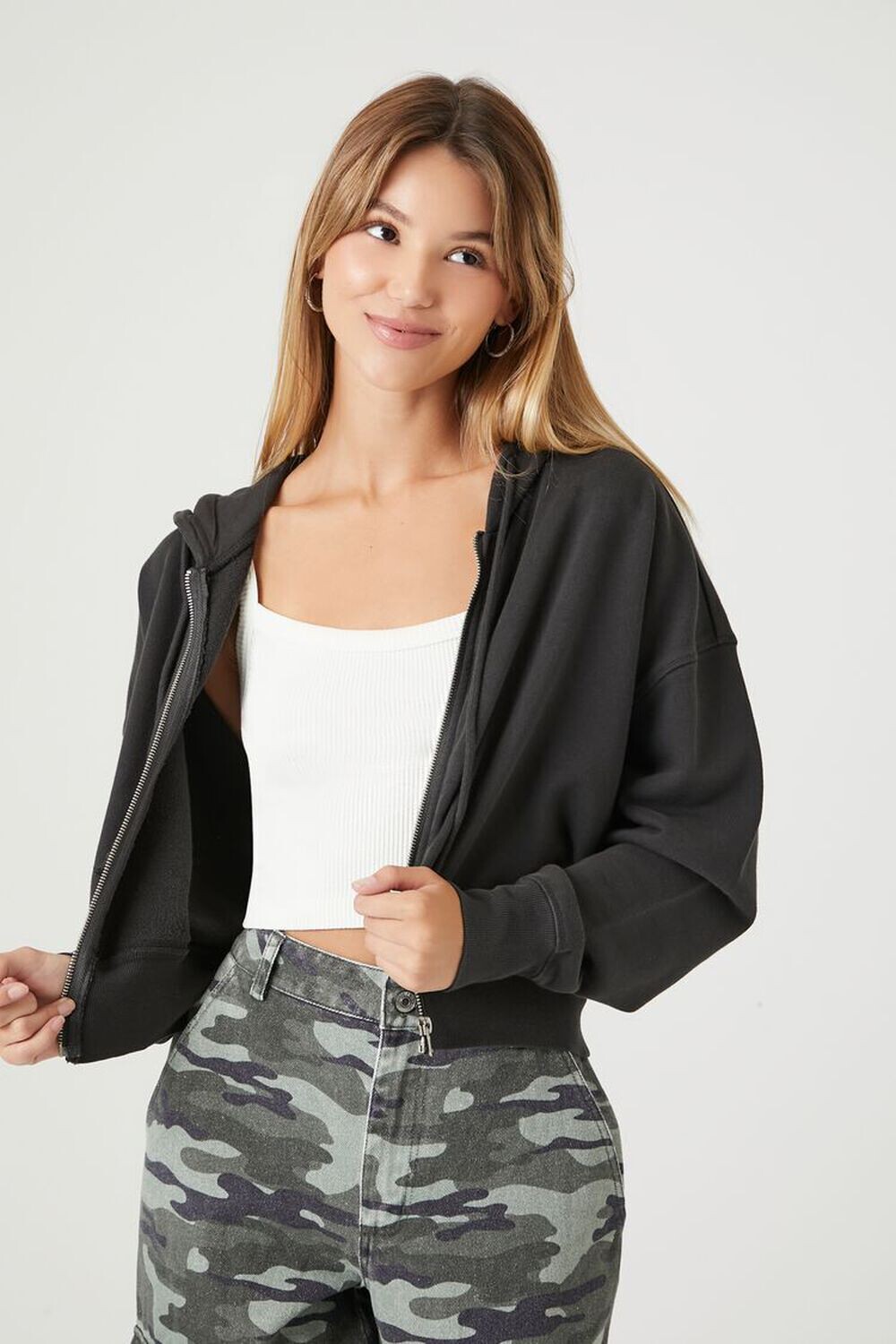 

Укороченная толстовка на молнии из френч-терри Forever 21, черный