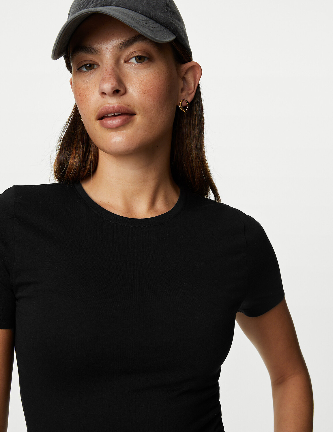 

Хлопковая футболка узкого кроя Marks & Spencer, черный