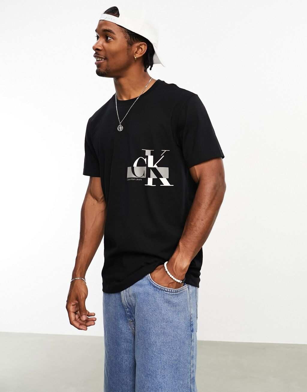 

Черная футболка с логотипом Calvin Klein Jeans, Черный