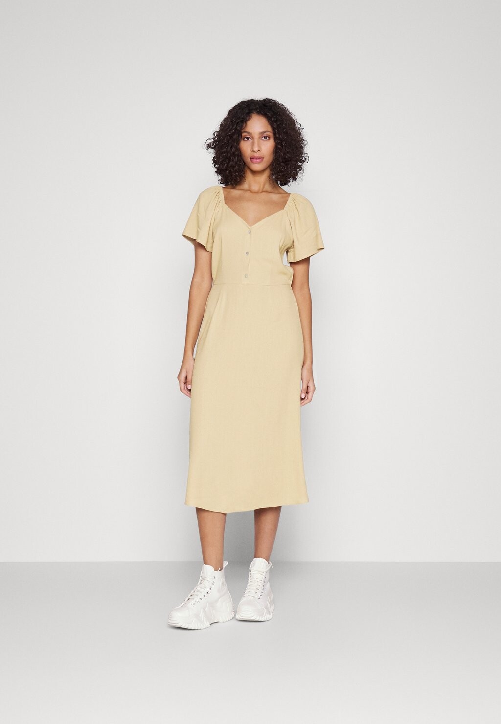 

Повседневное платье Vero Moda