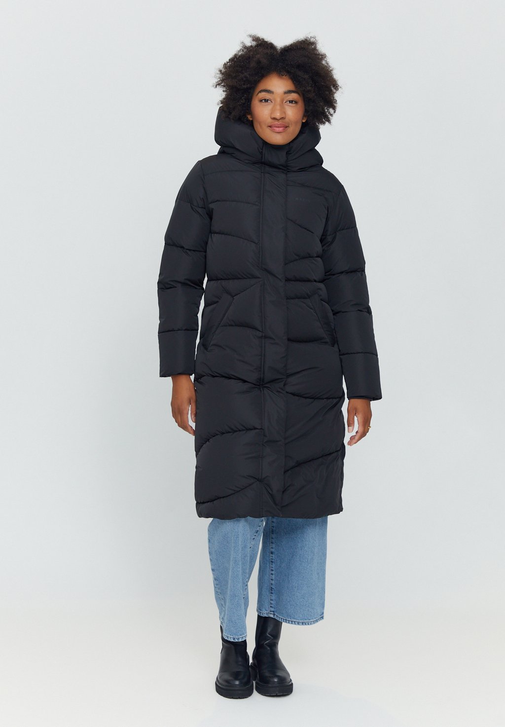 цена Зимнее пальто WANDA Mazine, цвет black