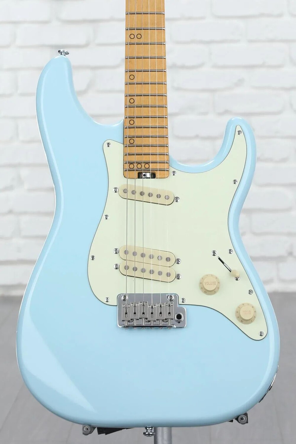 

Электрогитара Schecter MV-6 — Super Sonic Blue с кленовой накладкой грифа