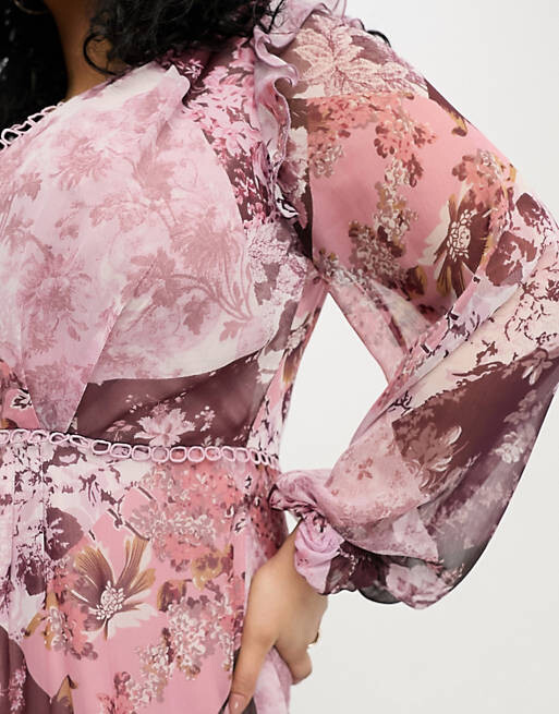 

Платье мини с длинными рукавами и круглой окантовкой ASOS DESIGN Curve с цветочным принтом в стиле пэчворк