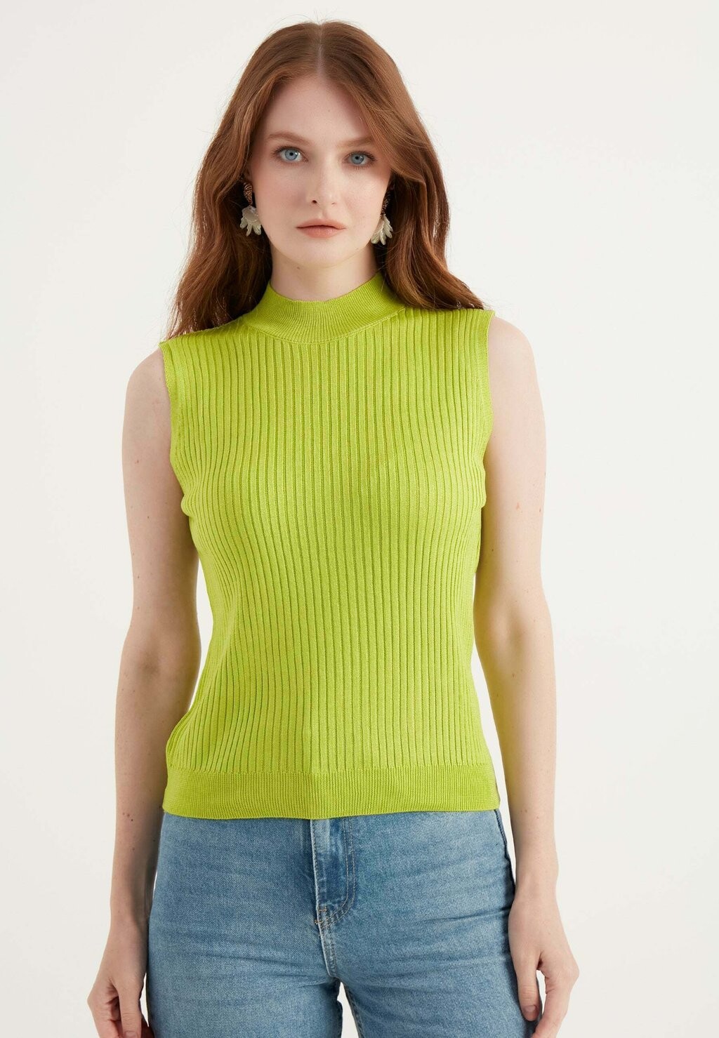 

Топ SLEEVELESS Herita, цвет green