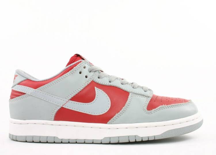 

Кроссовки Nike DUNK LOW CO.JP 'ULTRAMAN', красный