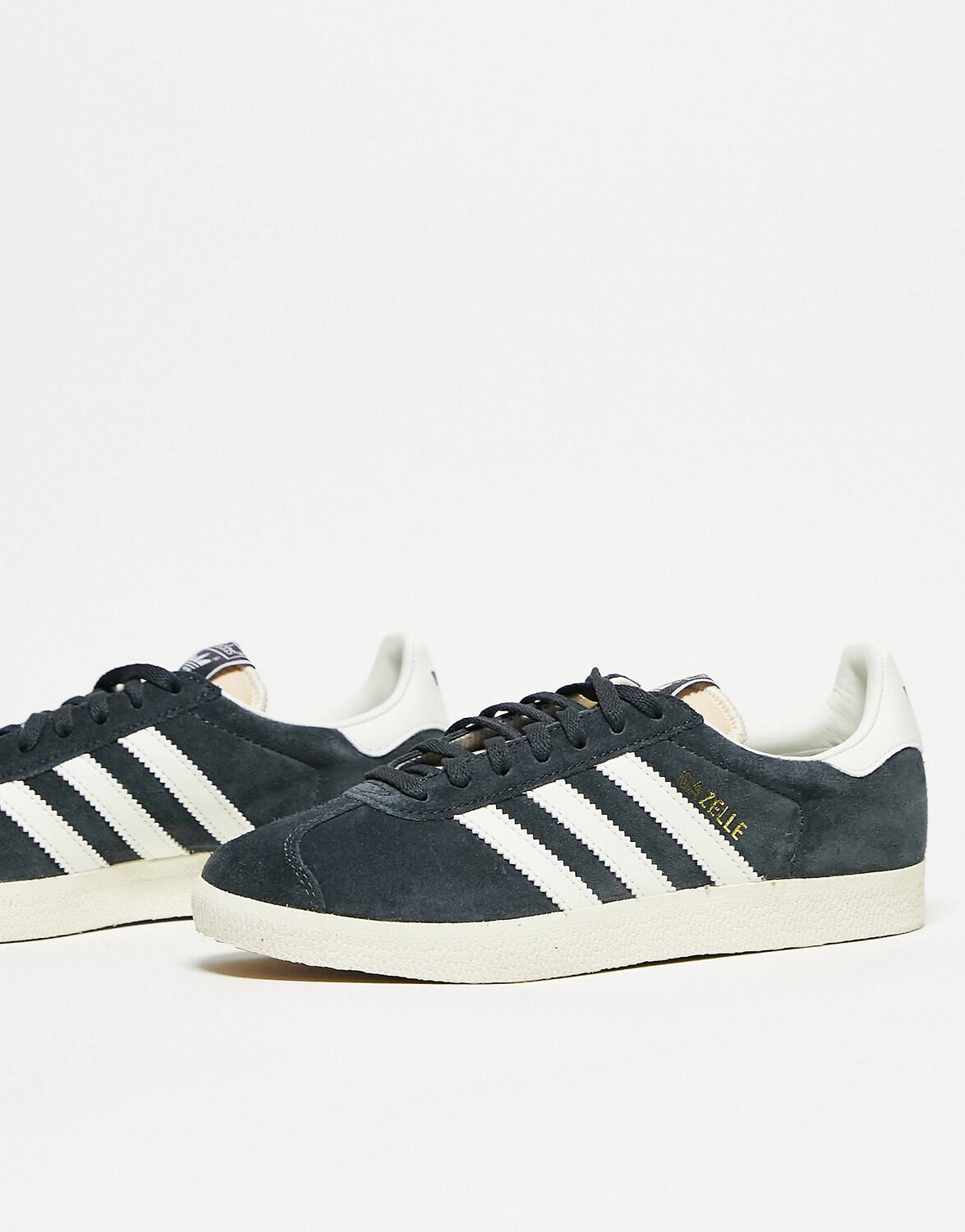 

Темно-серые кроссовки adidas Originals Gazelle